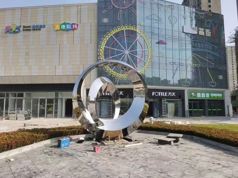 湖南廣場不銹鋼雕塑